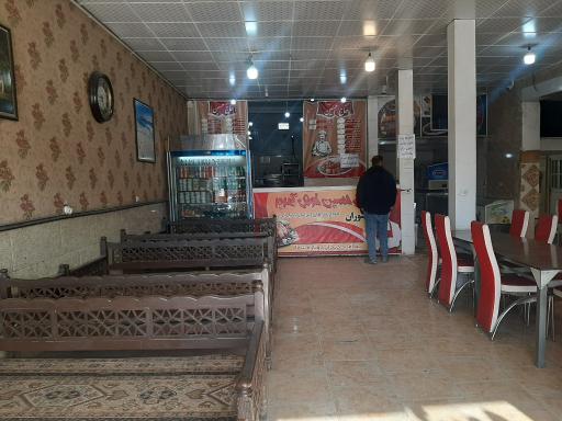 عکس رستوران حاج حسین
