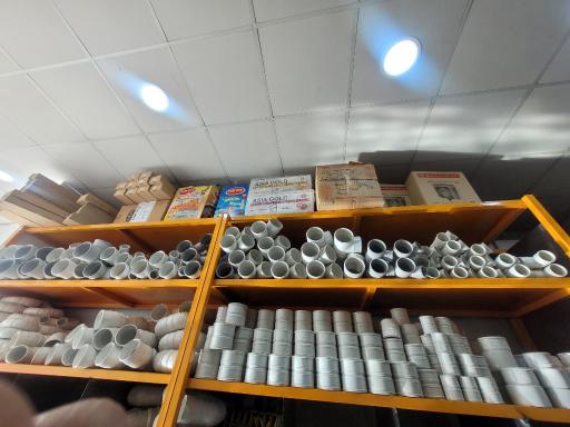 فروشگاه لوله و لوازم بهداشتی آبینو