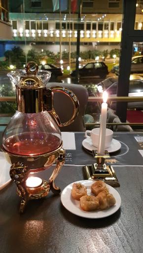 عکس رستوران بین المللی تاویت