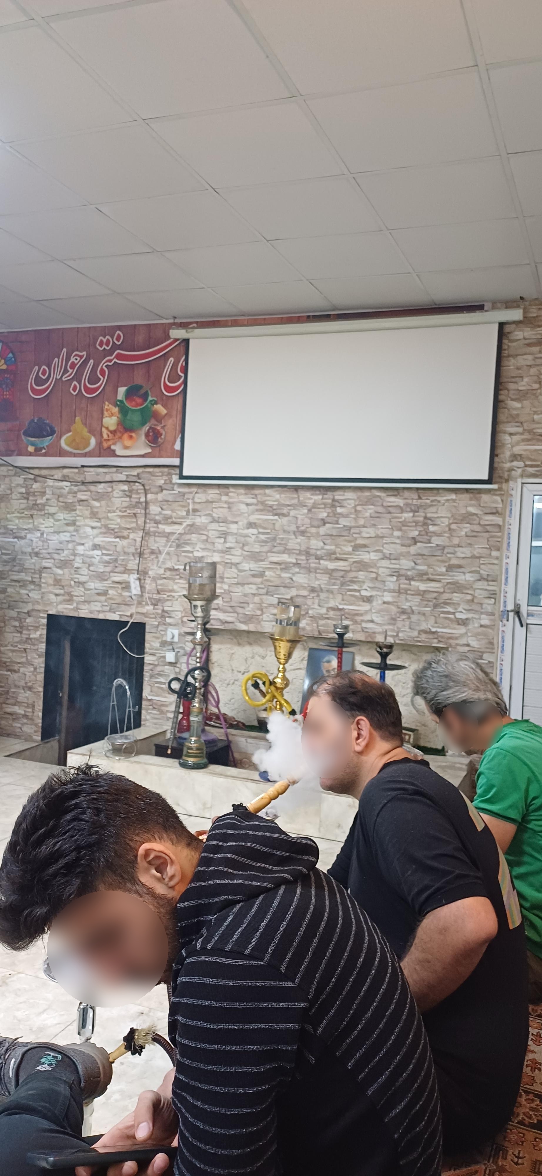 عکس سرای سنتی جوان