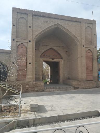 عکس کاروانسرای شاه عباسی قدمگاه