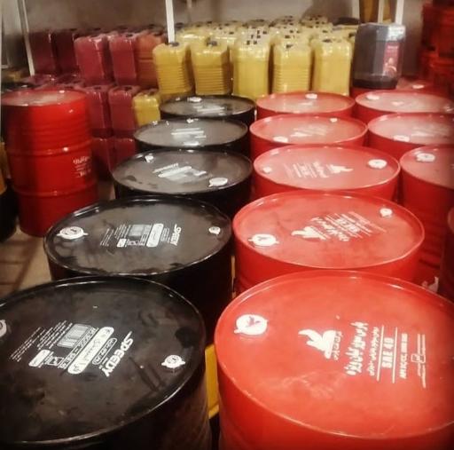 عکس فروشگاه روغن موتور اورانوس