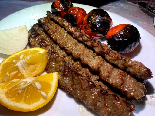 عکس رستوران سنتی دل انگیز 