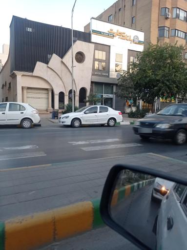 عکس بانک تجارت