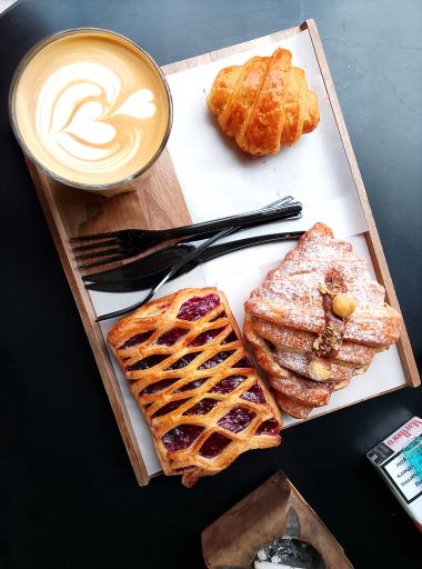 عکس نان و شیرینی گنتوم