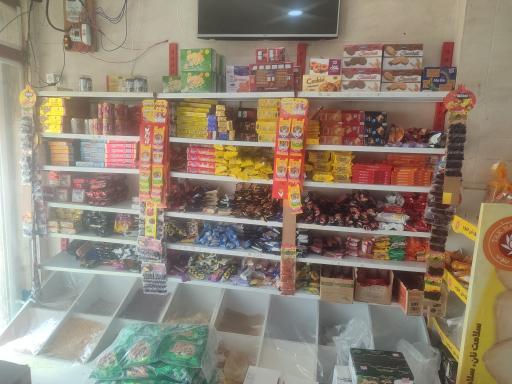 عکس خواربار فروشی یاسین کشاورز