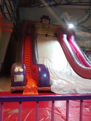 عکس شهربازی شهرک سیمرغ