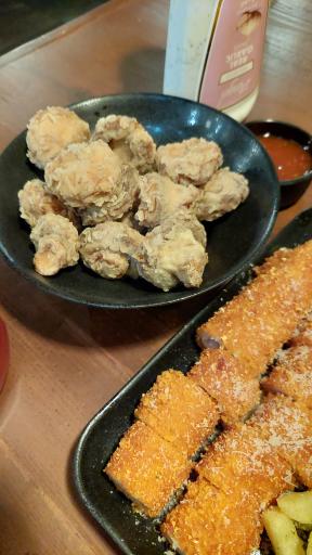 عکس کافه فست‌فود تیک‌آف