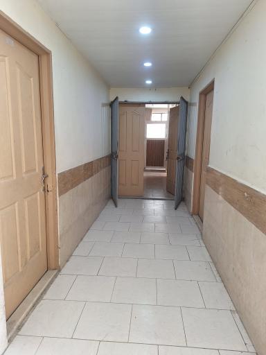 عکس سالن ورزشی شاهد احمد آباد