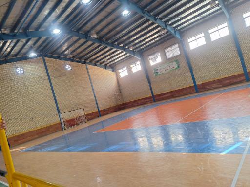 عکس سالن ورزشی شاهد احمد آباد