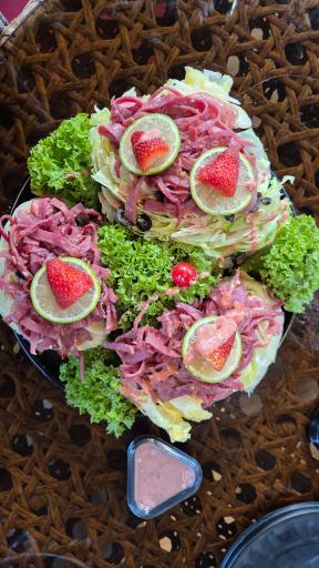 عکس کافه رستوران نویان