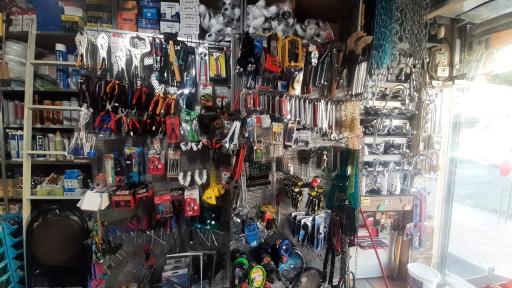 عکس فروشگاه رنگ ابزار،شیرآلات وکلیدسازی شبستری