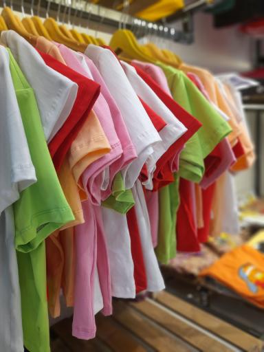 عکس فروشگاه پوشاک زنانه نیل شاپ