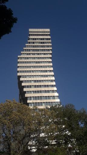 عکس برج بانک سامان