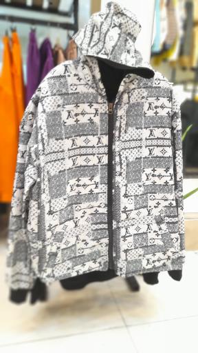 عکس فروشگاه پوشاک زنانه نیل شاپ