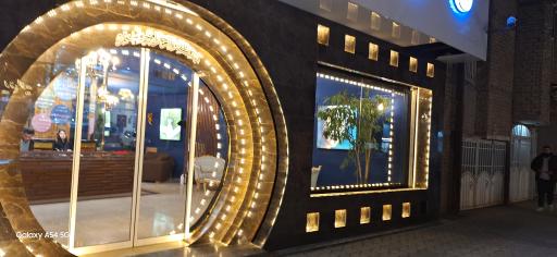 آتلیه تخصصی عباس بصیری