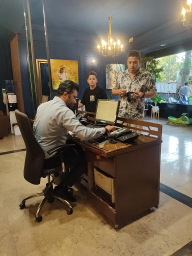 عکس آتلیه تخصصی عباس بصیری