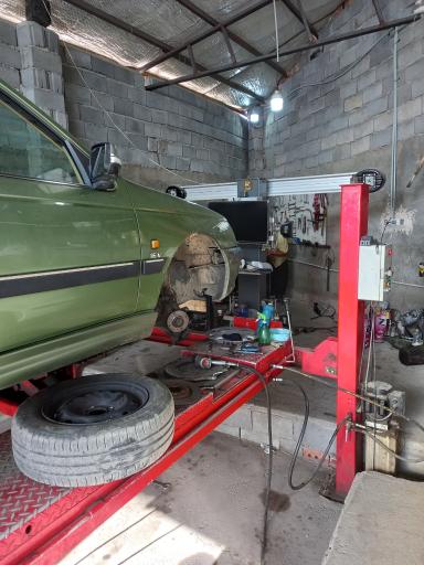 عکس تعمیرگاه و میزان فرمان سلیمان