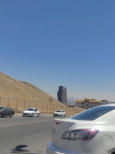 عکس برج بانک سامان