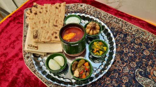 دیزی سرای عیران