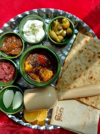 عکس دیزی سرای عیران