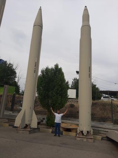 عکس پارکینگ غربی باغ کتاب