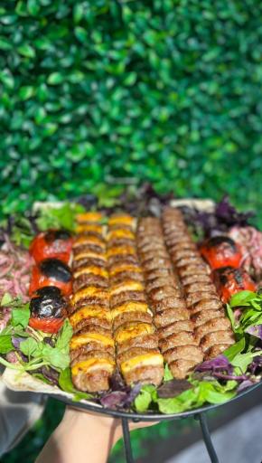 عکس کباب سرای سیخونک