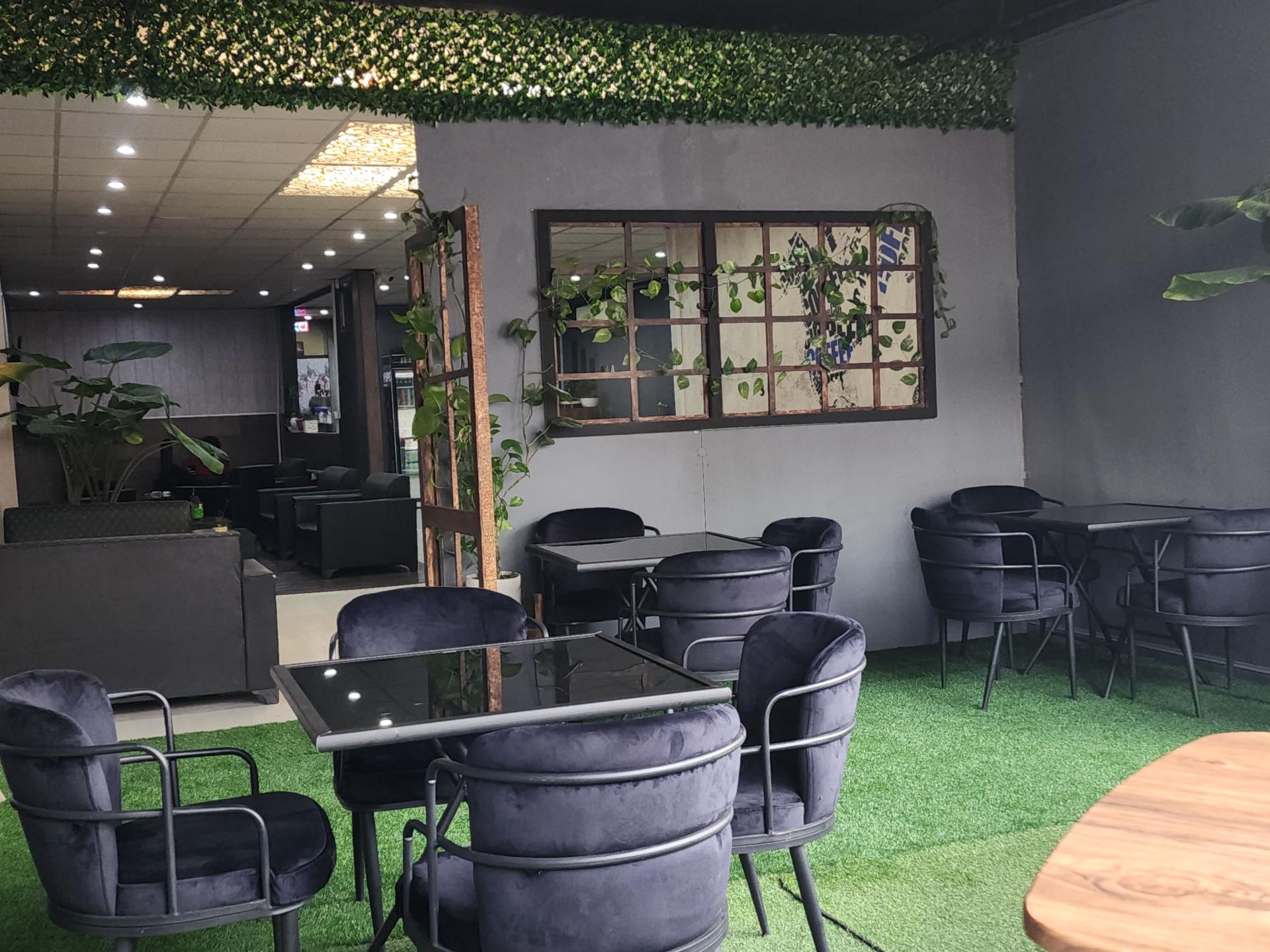 عکس کافی شاپ رستوران و سفره خانه الیدیز 