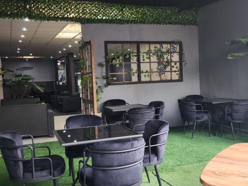 عکس کافی شاپ رستوران و سفره خانه الیدیز 