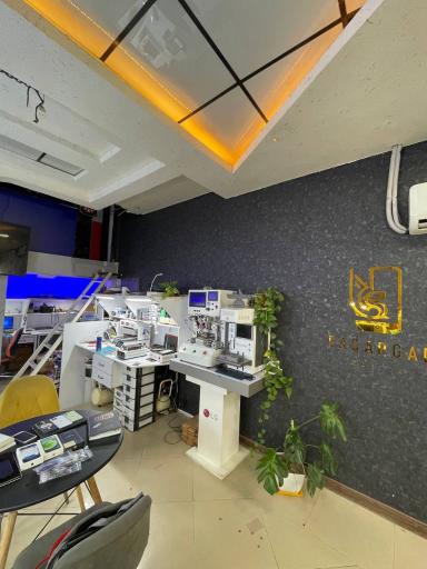 عکس موبایل پاسارگاد