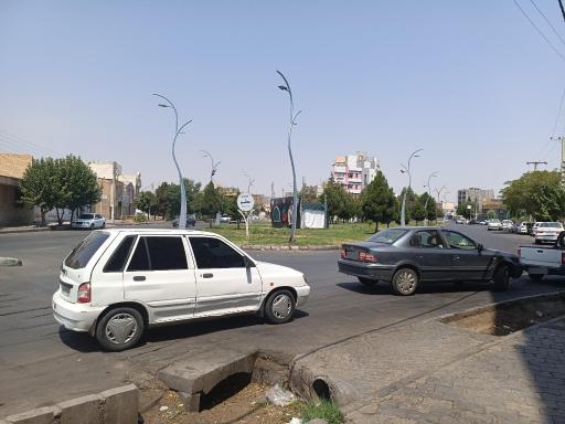 عکس میدان معلم