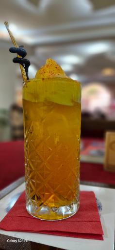 عکس کافه موزه گرامافون