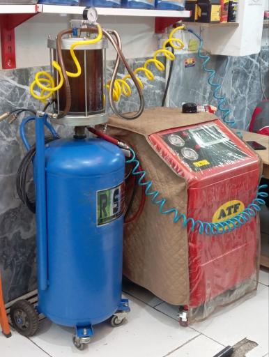 عکس تعویض روغن پارک سرویس