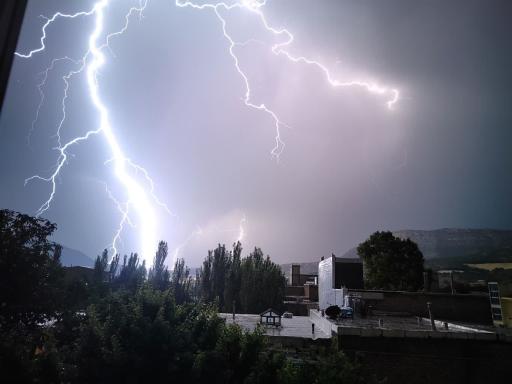 عکس گهواره