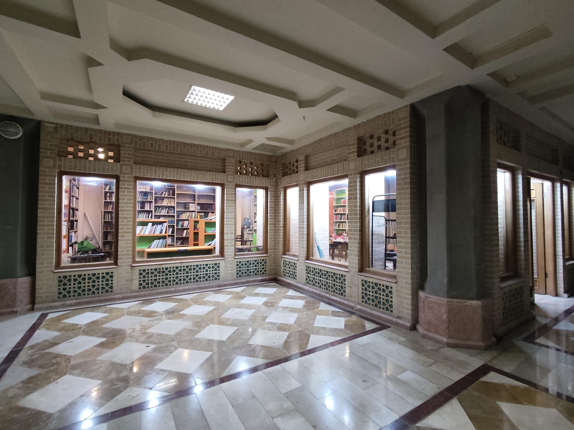 عکس پاتوق کتاب اصفهان شعبه یک