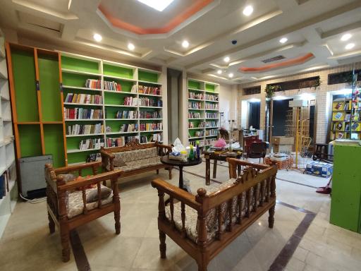 عکس پاتوق کتاب اصفهان شعبه یک