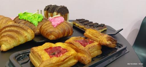 عکس کافه بیکری فرانسوی آنیس