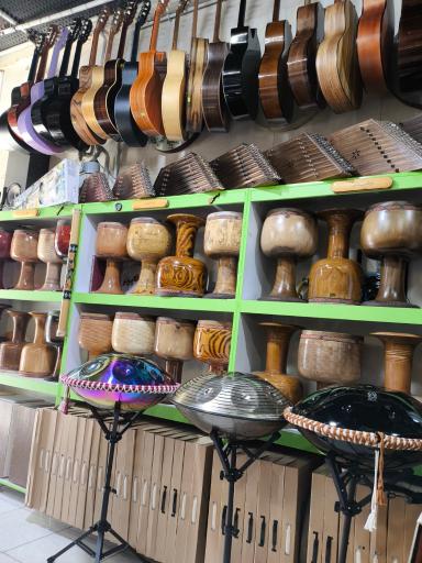 فروشگاه لوازم موسیقی درویش