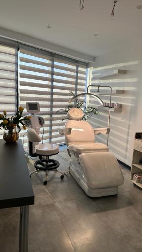 کلینیک زیبایی هارمونی سنتر