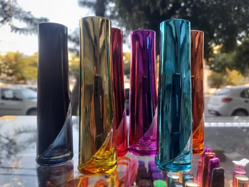 عکس عطر آراد