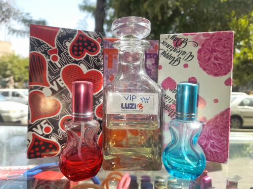 عکس عطر آراد