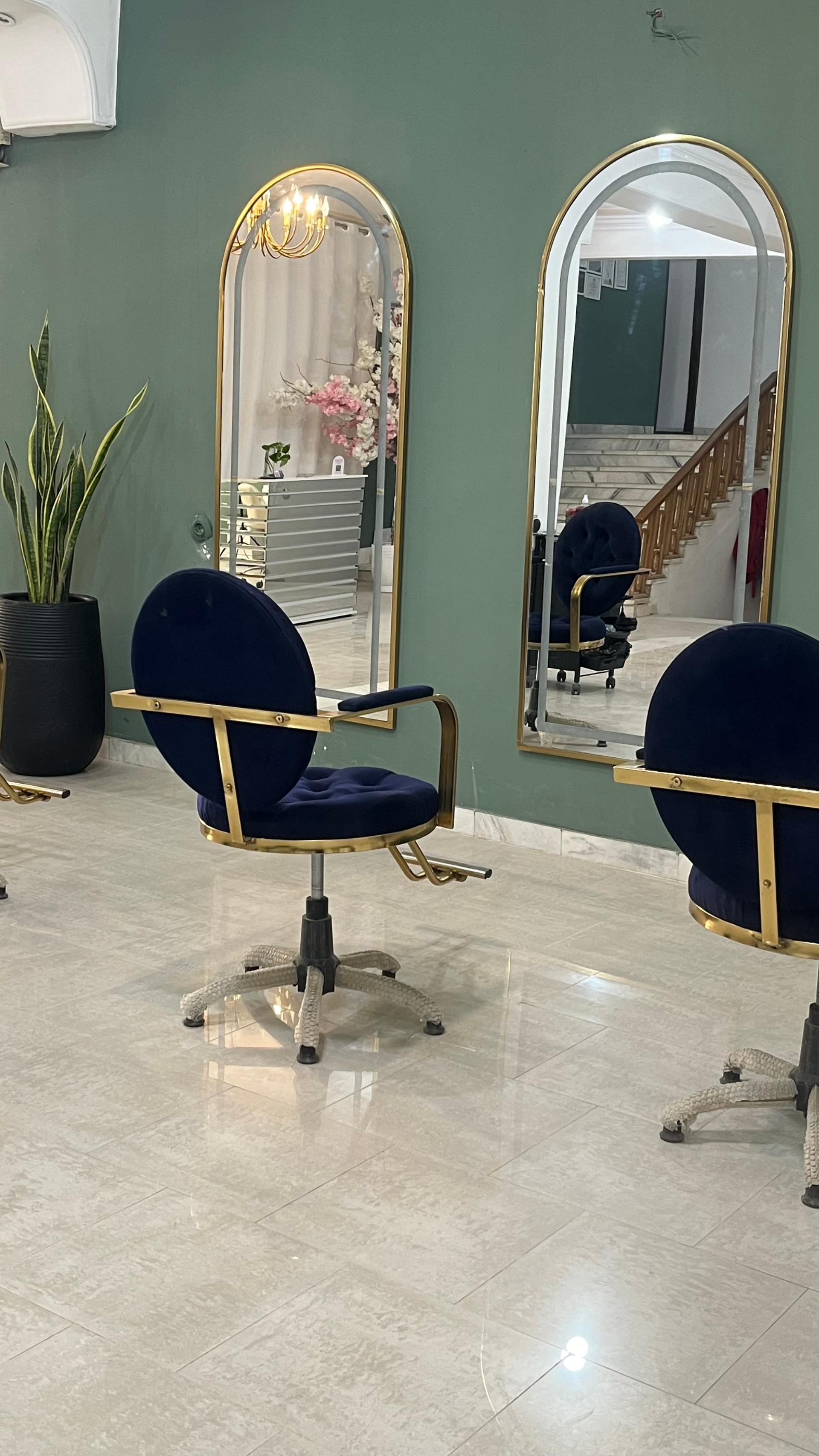 عکس آموزشگاه و سالن زیبایی ماهك مدني