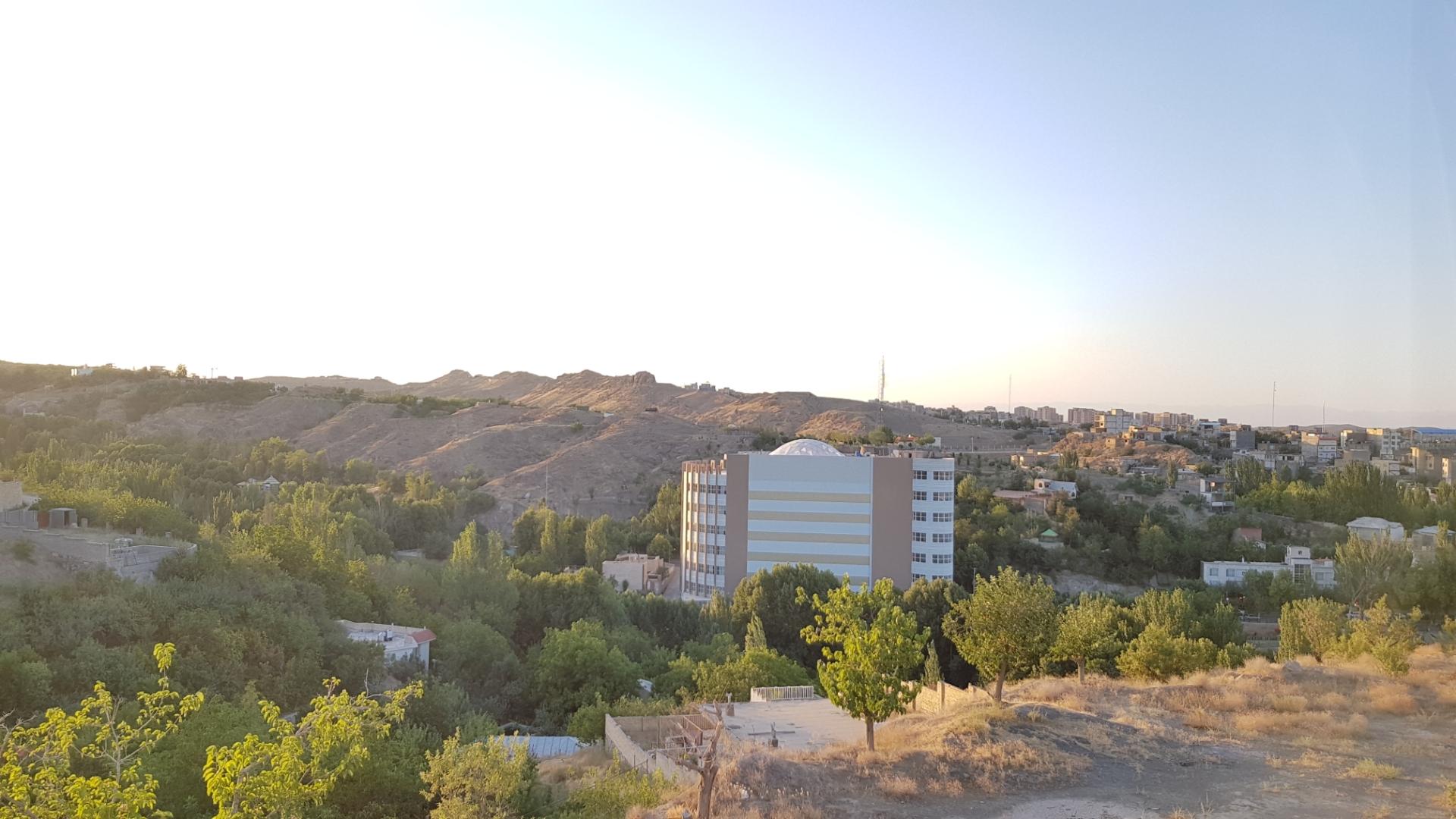 عکس مجتمع تجاری گیلاس طرقبه