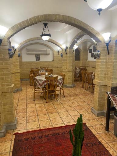 عکس رستوران سنتی خان باجی