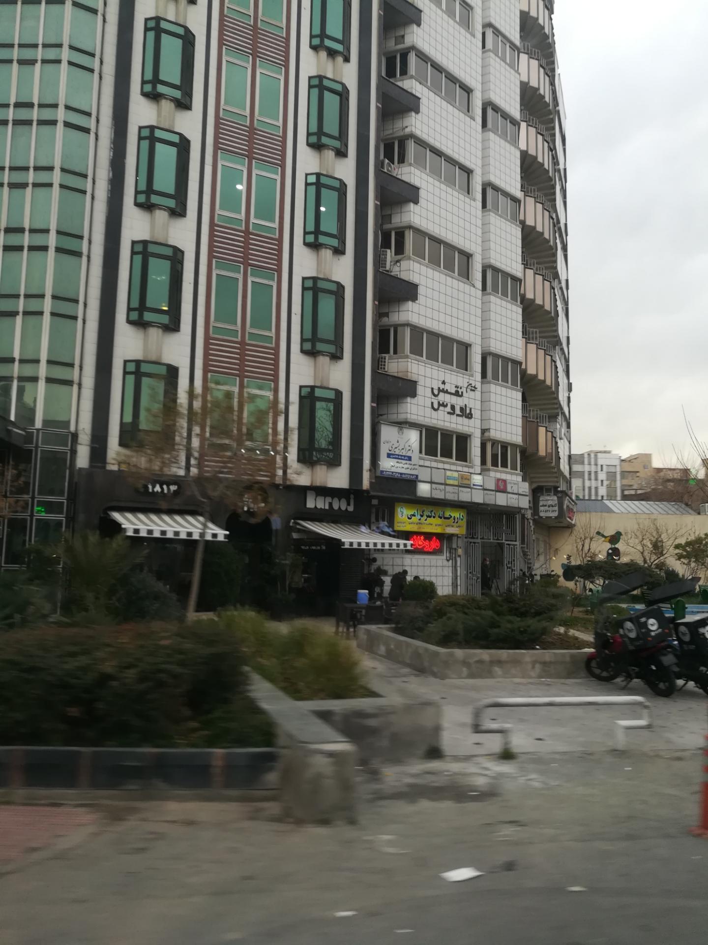 عکس ساختمان نقش طاووس