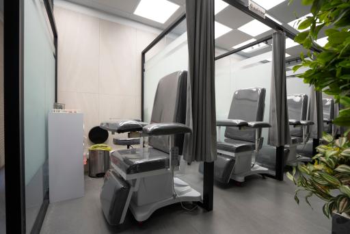 عکس آزمایشگاه پاتوبیولوژی دکتر ویشکائی