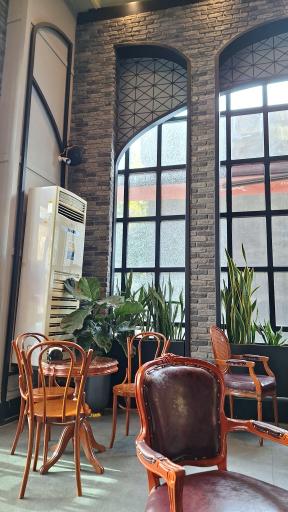 عکس کافه برشته کاری بیدار