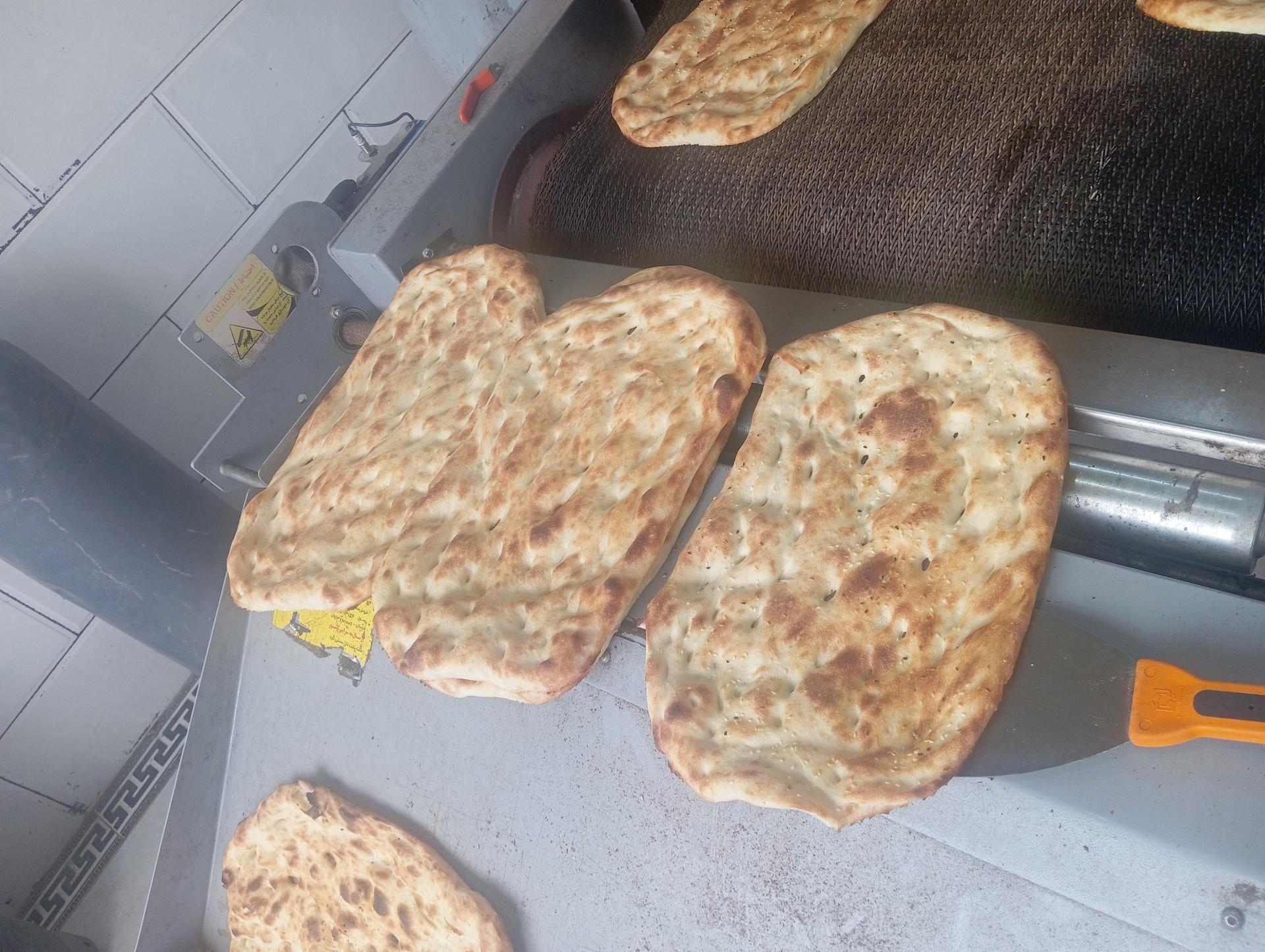 عکس نانوایی سنتی