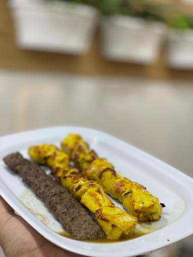 عکس کبابی و جگرکی آرش