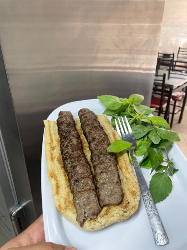 عکس کبابی و جگرکی آرش